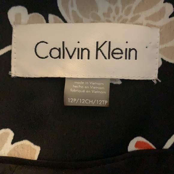 ' EUC | Calvin Klein Black Floral Blazer!! - Picture 6 of 6